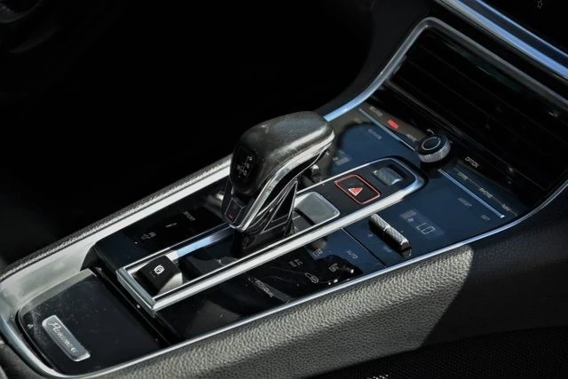 2018 Porsche 971 Panamera - Image 15 of 21