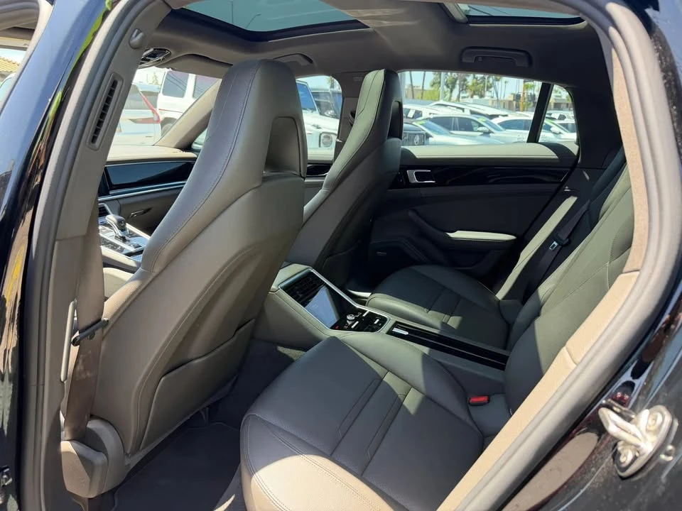 2018 Porsche 971 Panamera - Image 18 of 20