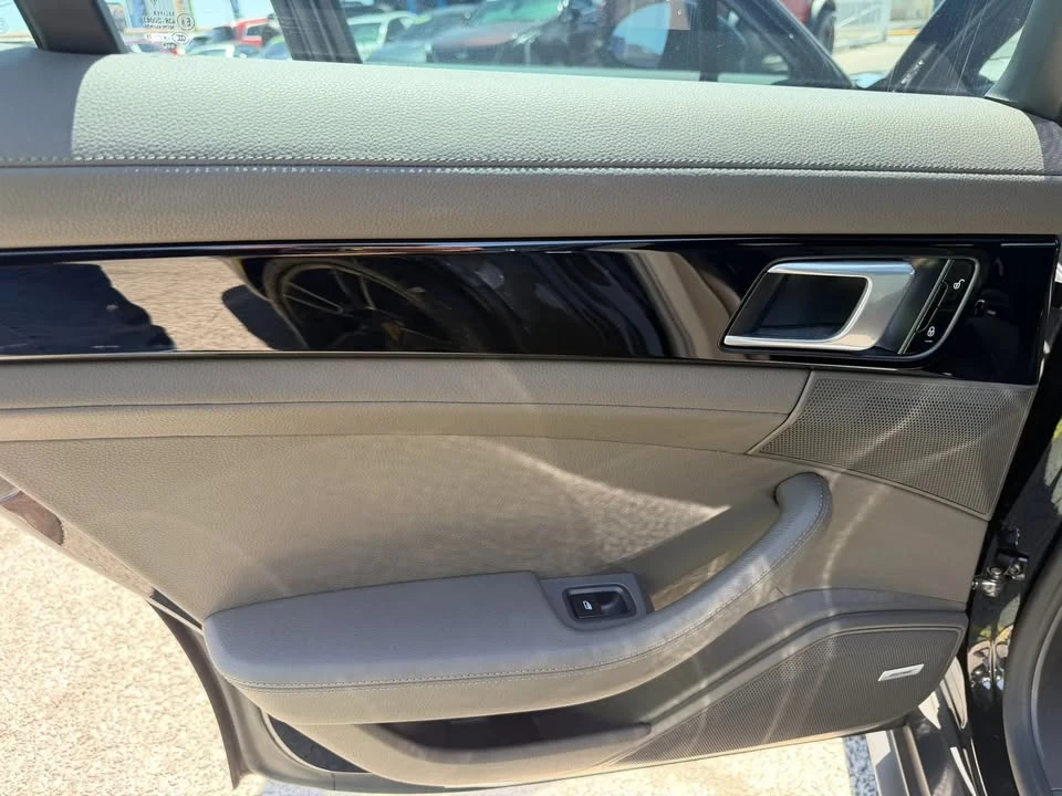 2018 Porsche 971 Panamera - Image 10 of 20