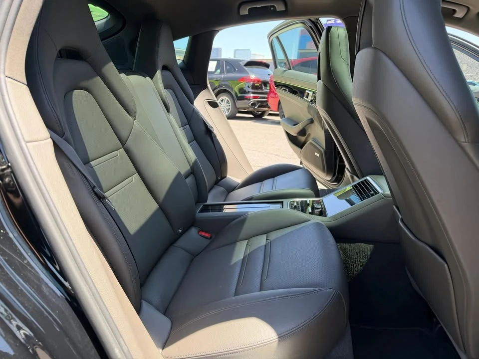 2018 Porsche 971 Panamera - Image 19 of 20