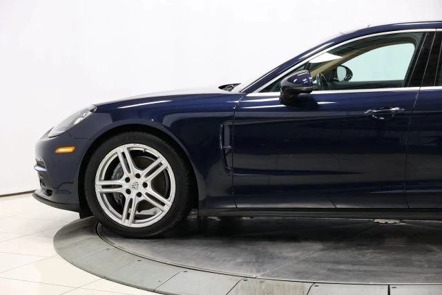 2018 Porsche 971 Panamera - Image 8 of 12