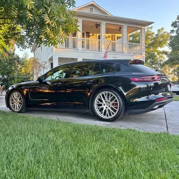 2018 Porsche Panamera 4 Sport Turismo