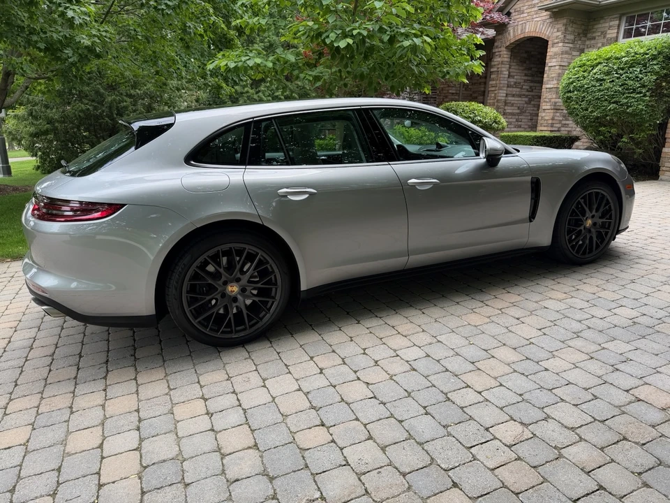2018 Porsche 971 Panamera Sport Turismo - Image 13 of 31