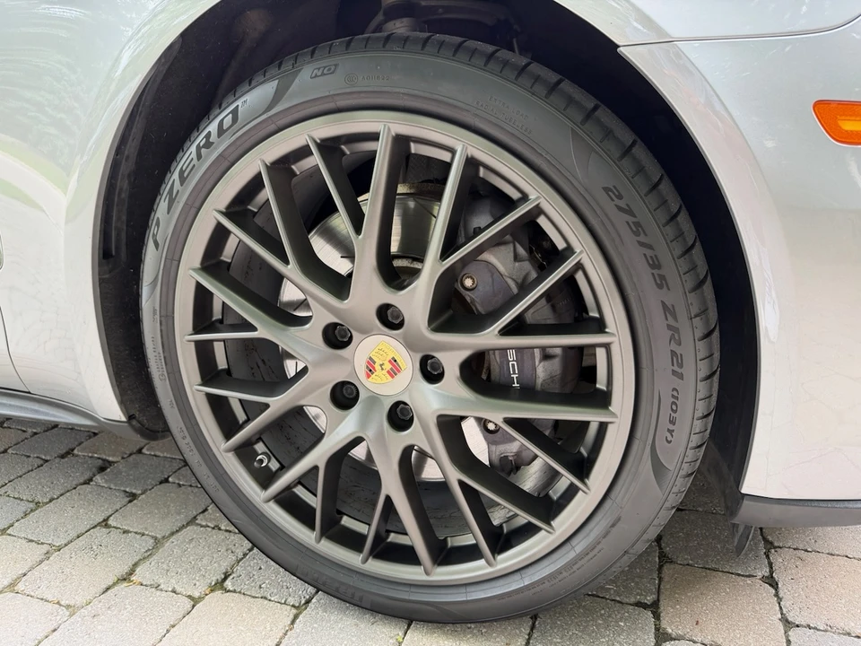 2018 Porsche 971 Panamera Sport Turismo - Image 30 of 31