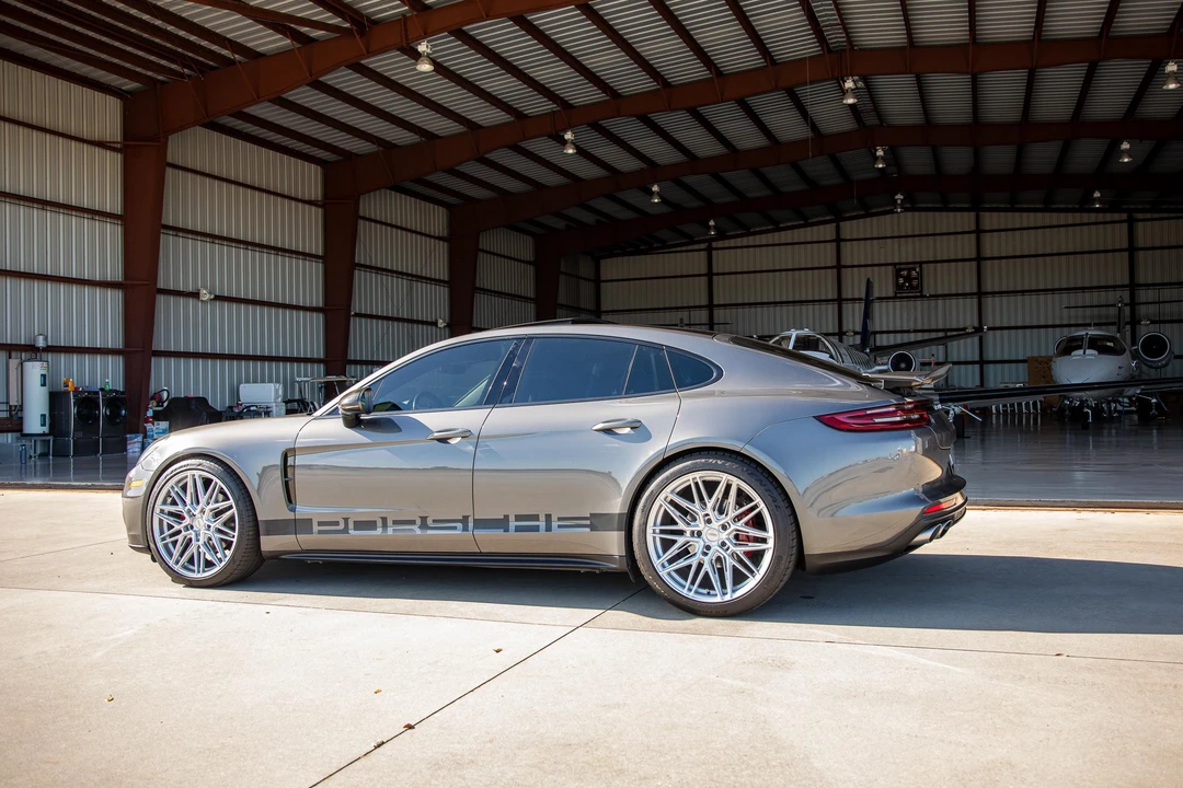2018 Porsche 971 Panamera - Image 10 of 31