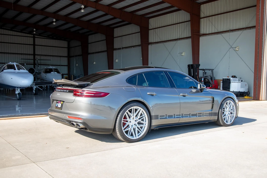 2018 Porsche 971 Panamera - Image 12 of 31