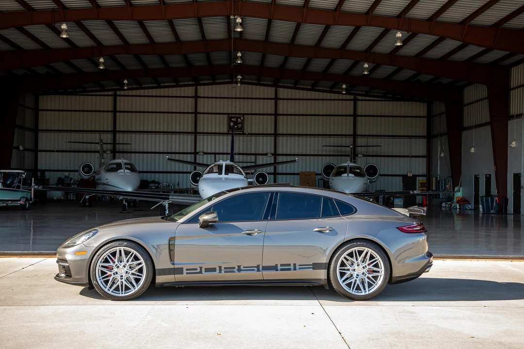 2018 Porsche 971 Panamera - Image 8 of 31