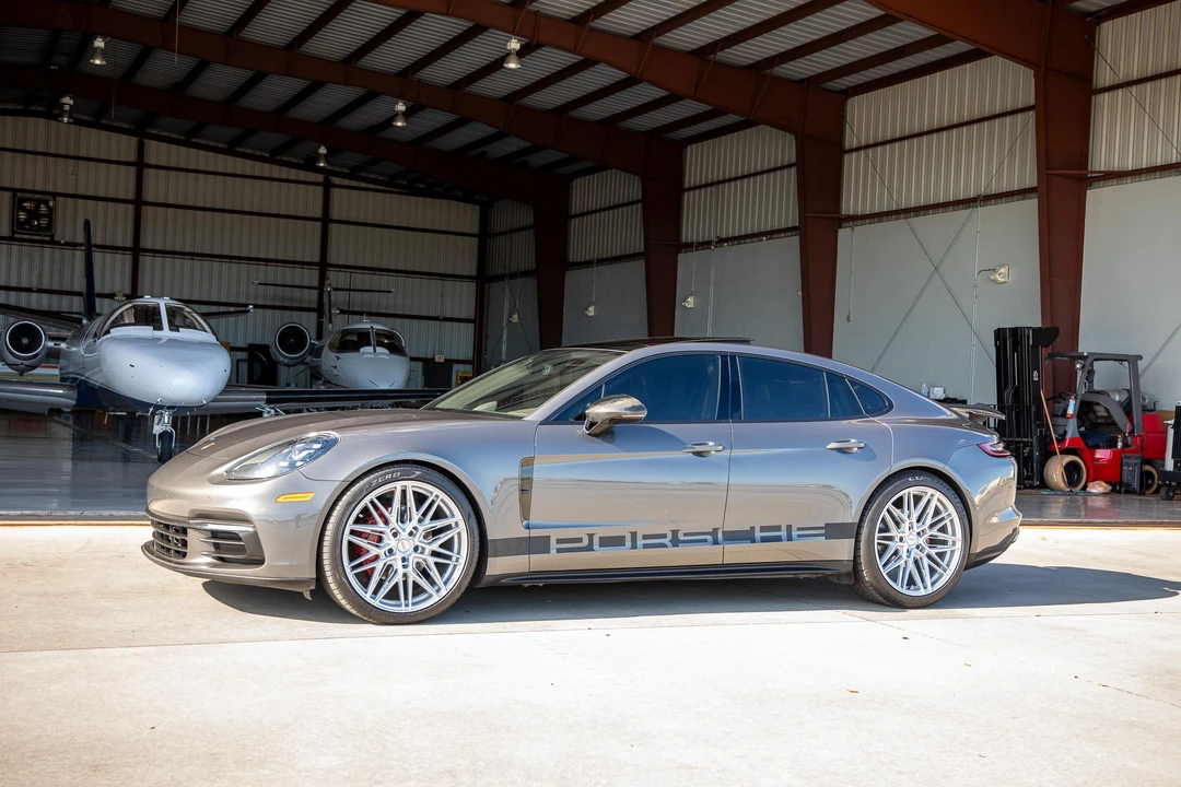 2018 Porsche 971 Panamera - Image 7 of 31