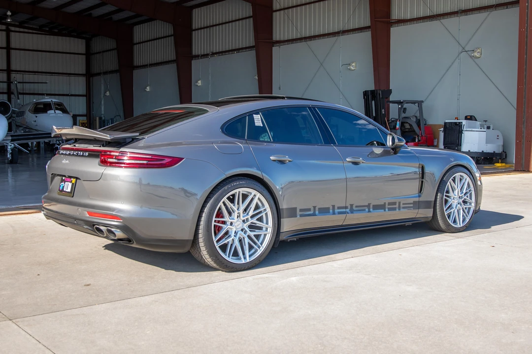 2018 Porsche 971 Panamera - Image 13 of 31