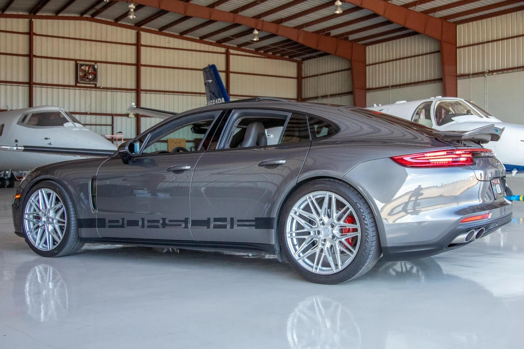 2018 Porsche 971 Panamera - Image 4 of 31