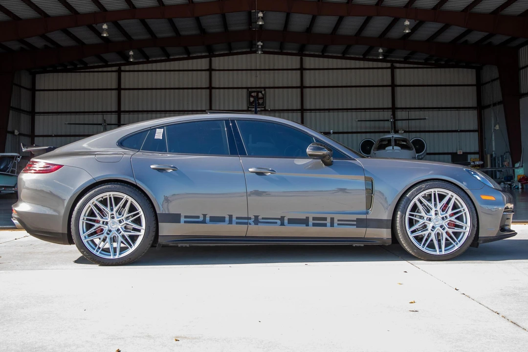 2018 Porsche 971 Panamera - Image 3 of 31