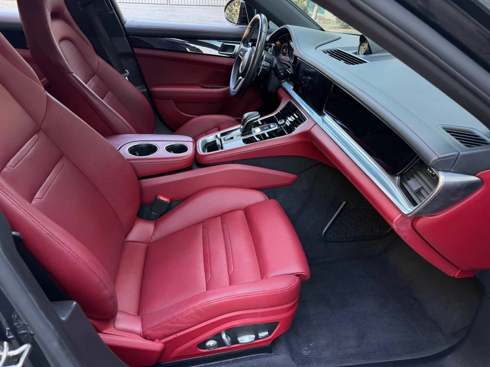 2018 Porsche 971 Panamera - Image 7 of 18
