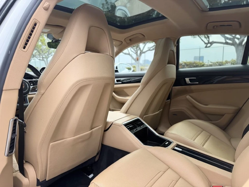 2018 Porsche 971 Panamera - Image 16 of 25