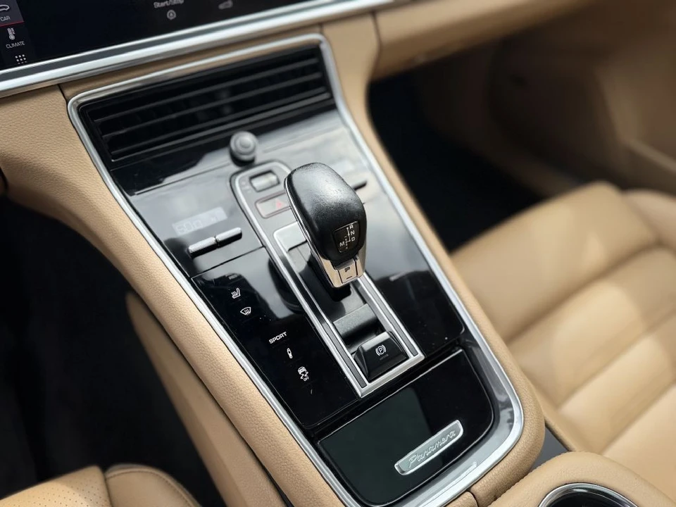 2018 Porsche 971 Panamera - Image 22 of 25