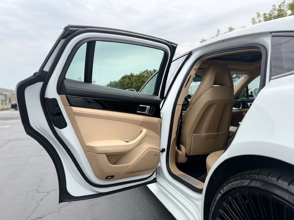2018 Porsche 971 Panamera - Image 15 of 25