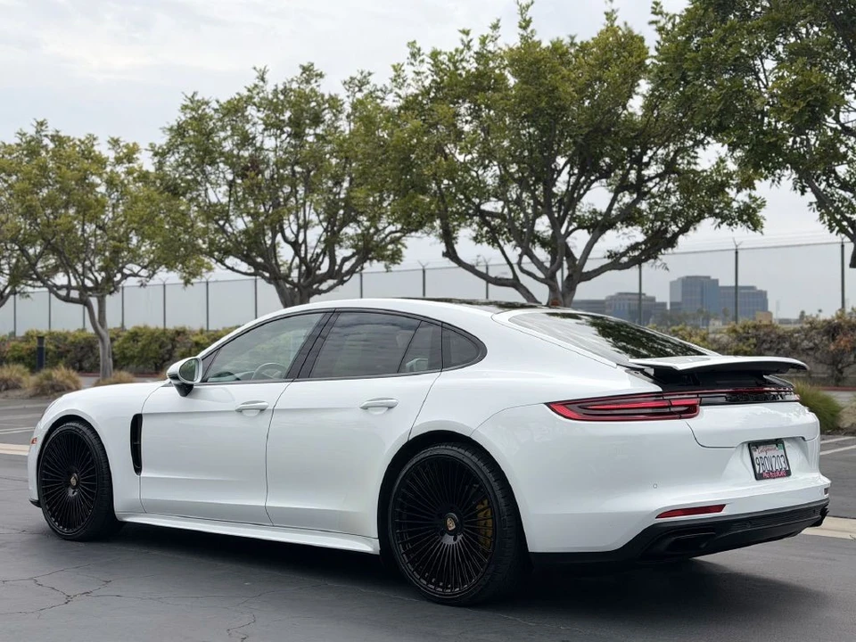 2018 Porsche 971 Panamera - Image 8 of 25