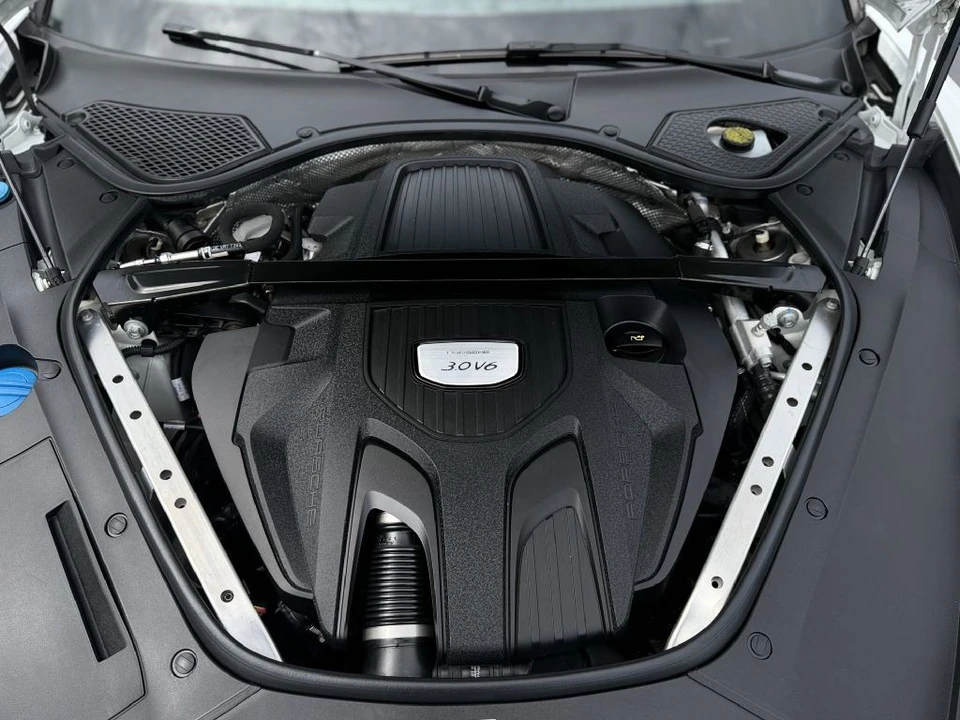 2018 Porsche 971 Panamera - Image 25 of 25