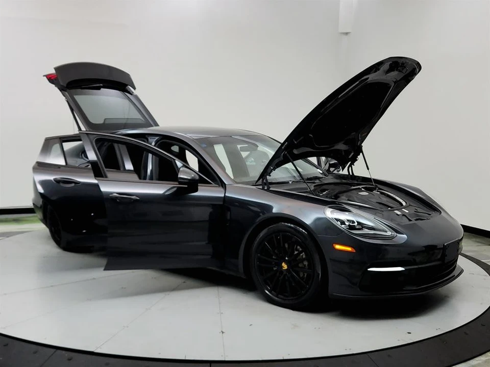 2018 Porsche 971 Panamera - Image 10 of 12