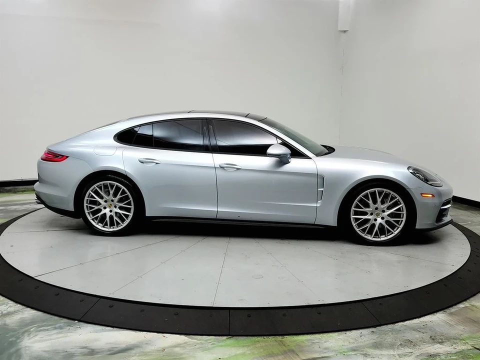 2018 Porsche 971 Panamera - Image 4 of 12