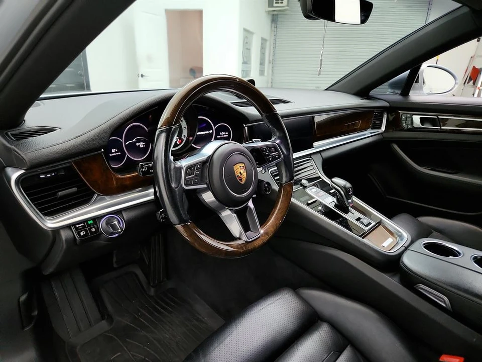 2018 Porsche 971 Panamera - Image 13 of 21