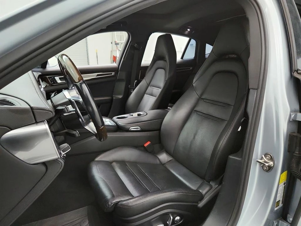 2018 Porsche 971 Panamera - Image 14 of 21