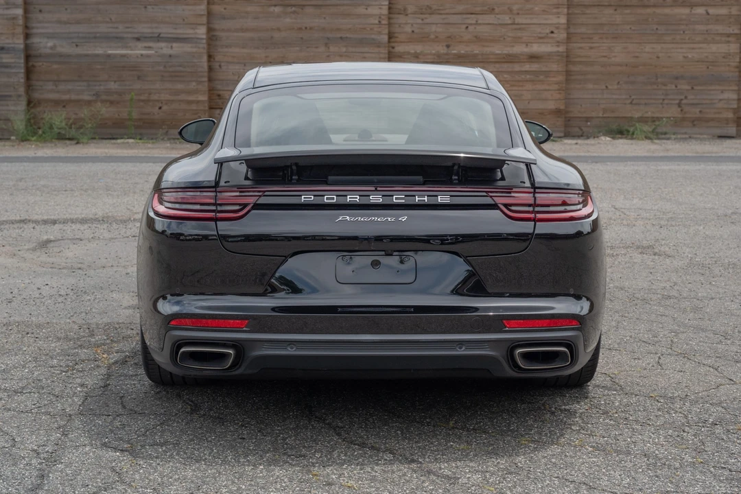 2018 Porsche 971 Panamera - Image 16 of 31