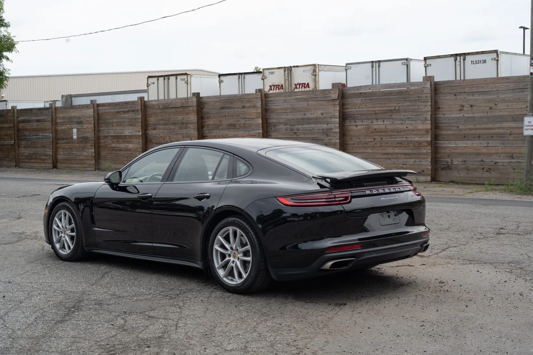 2018 Porsche 971 Panamera - Image 17 of 31