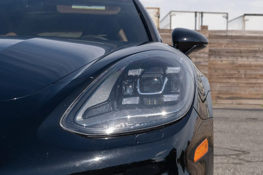2018 Porsche 971 Panamera - Image 22 of 31