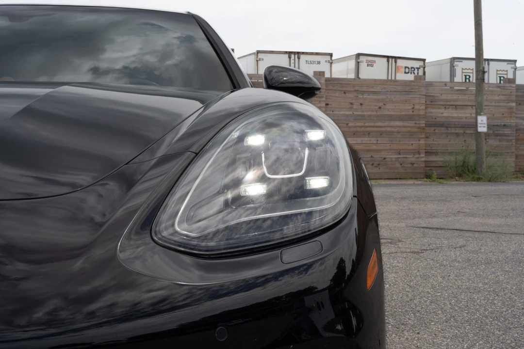 2018 Porsche 971 Panamera - Image 26 of 31