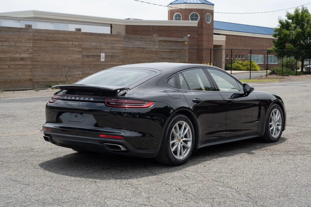 2018 Porsche 971 Panamera - Image 14 of 31