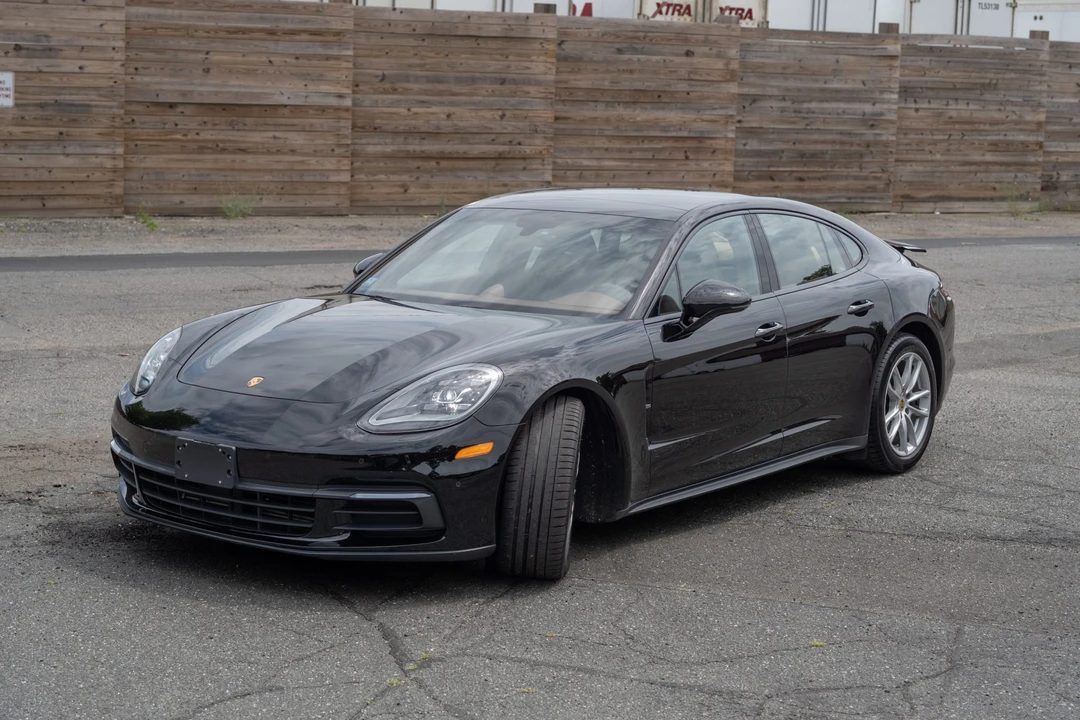 2018 Porsche 971 Panamera - Image 6 of 31