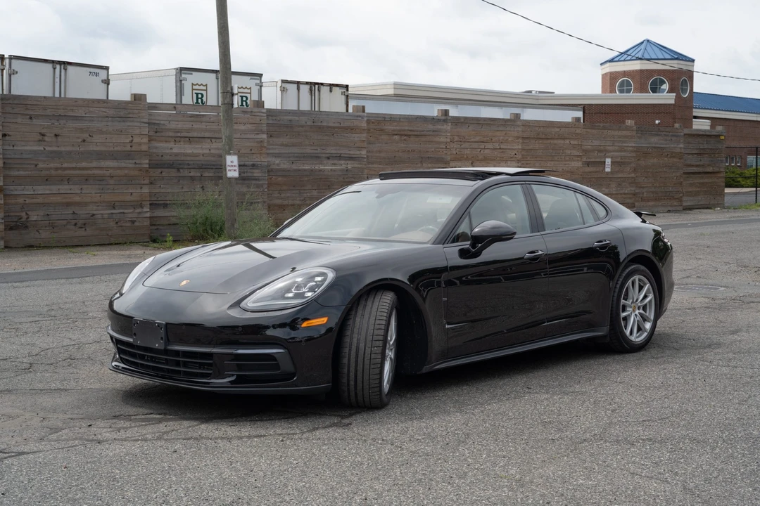 2018 Porsche 971 Panamera - Image 3 of 31
