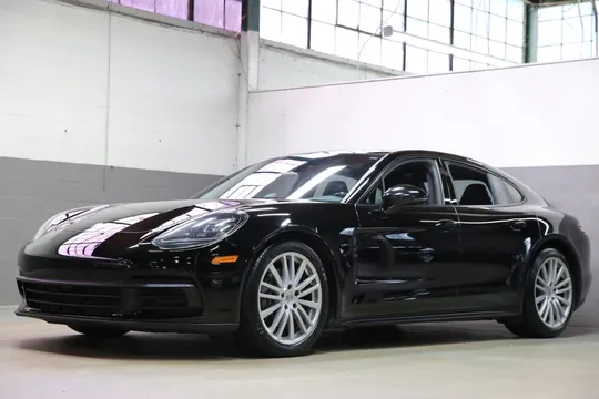 2018 Porsche Panamera 4