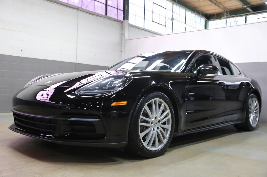 2018 Porsche 971 Panamera - Image 27 of 31