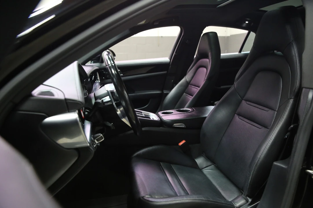 2018 Porsche 971 Panamera - Image 10 of 31