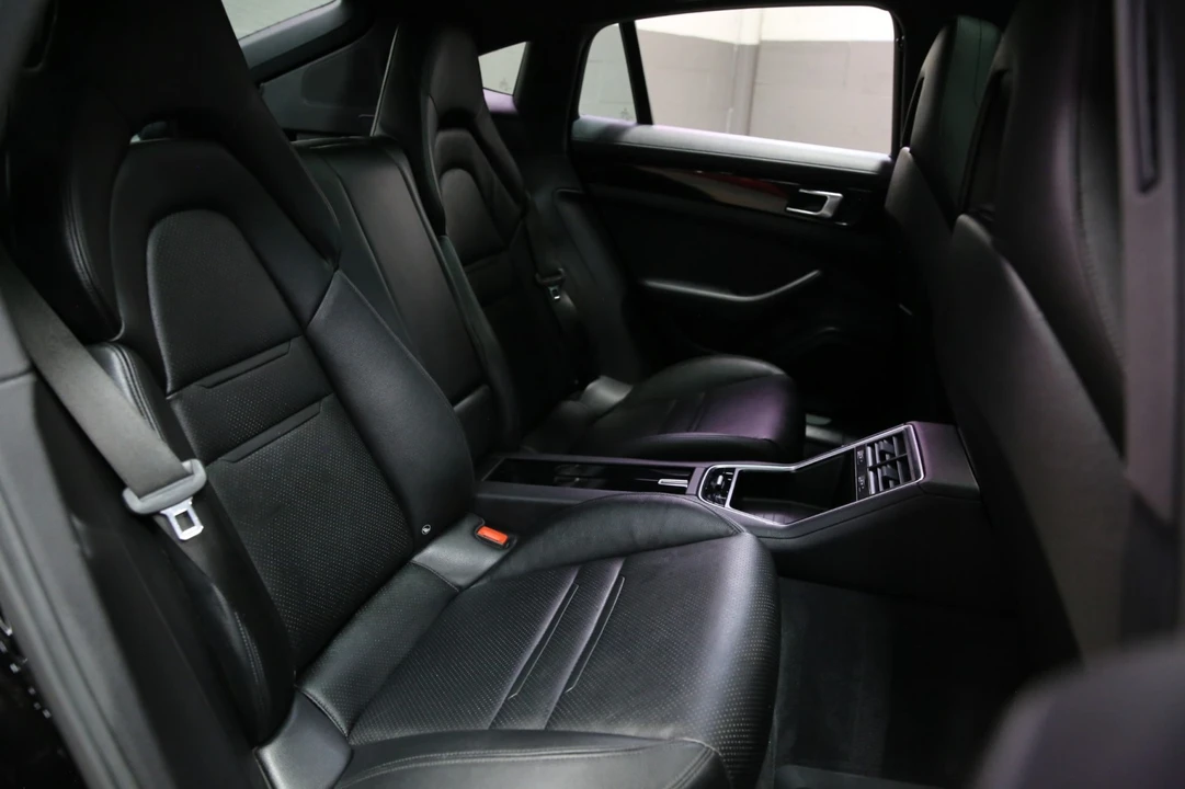 2018 Porsche 971 Panamera - Image 12 of 31