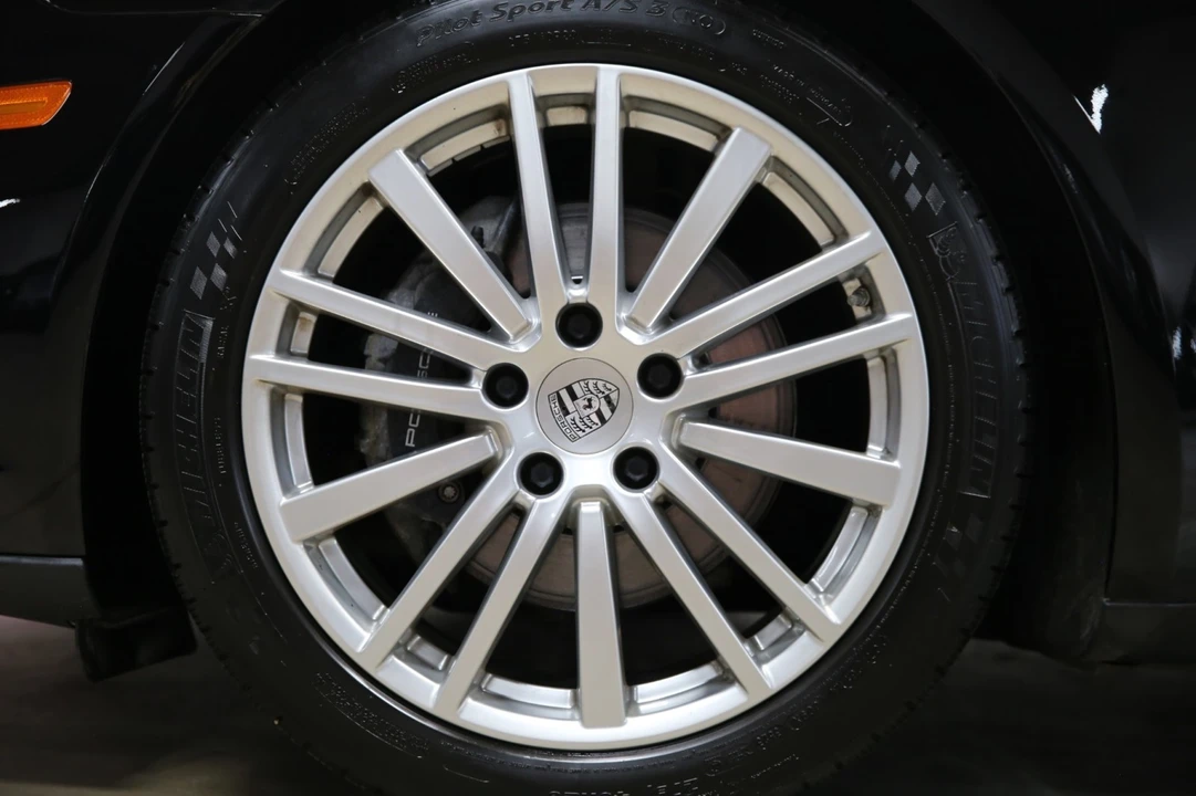 2018 Porsche 971 Panamera - Image 17 of 31