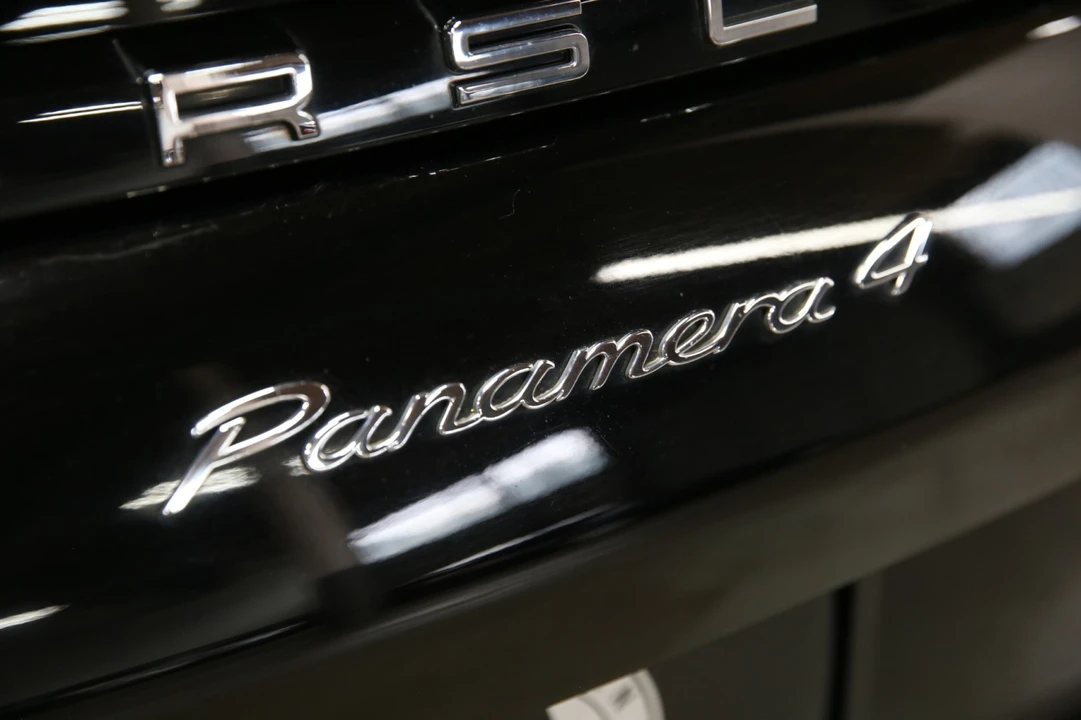 2018 Porsche 971 Panamera - Image 6 of 31