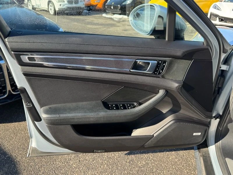 2018 Porsche 971 Panamera - Image 9 of 12