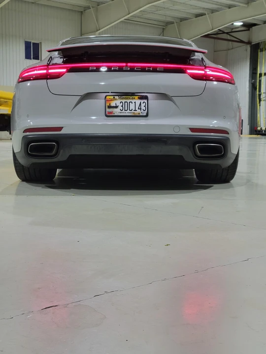 2018 Porsche 971 Panamera - Image 18 of 31