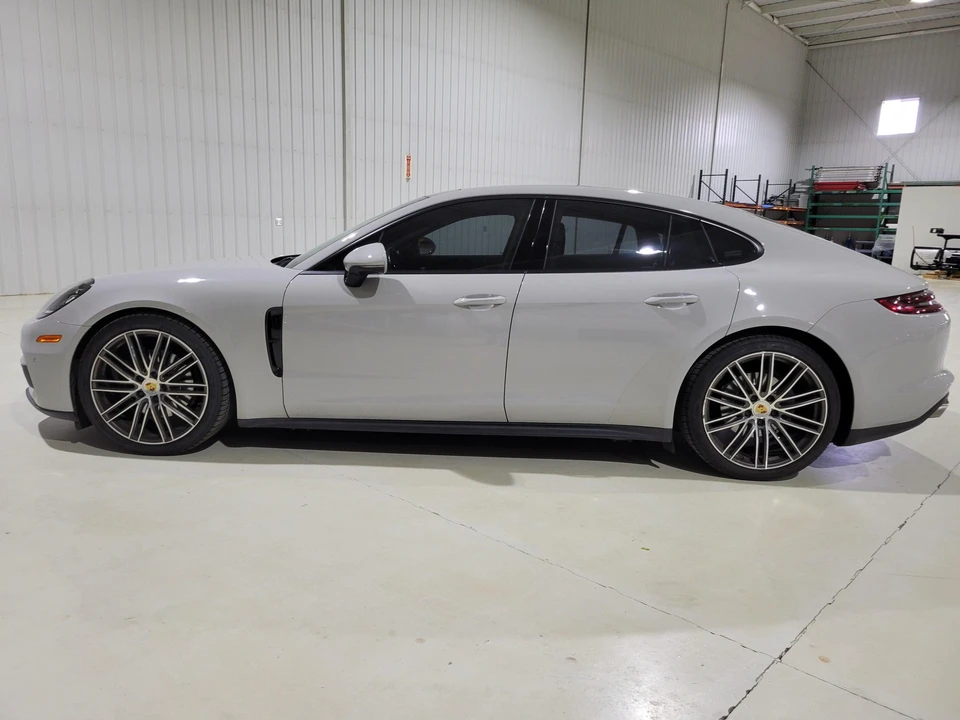 2018 Porsche 971 Panamera - Image 3 of 31