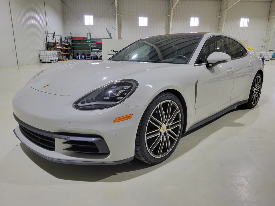 2018 Porsche 971 Panamera - Image 2 of 31
