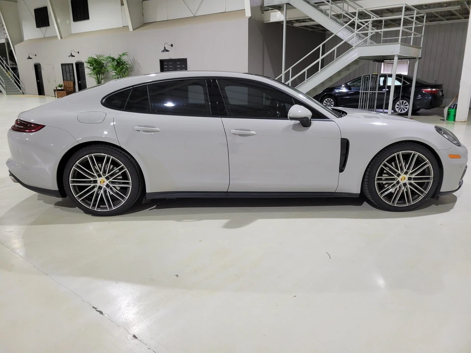 2018 Porsche 971 Panamera - Image 7 of 31