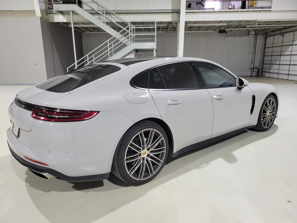 2018 Porsche 971 Panamera - Image 6 of 31