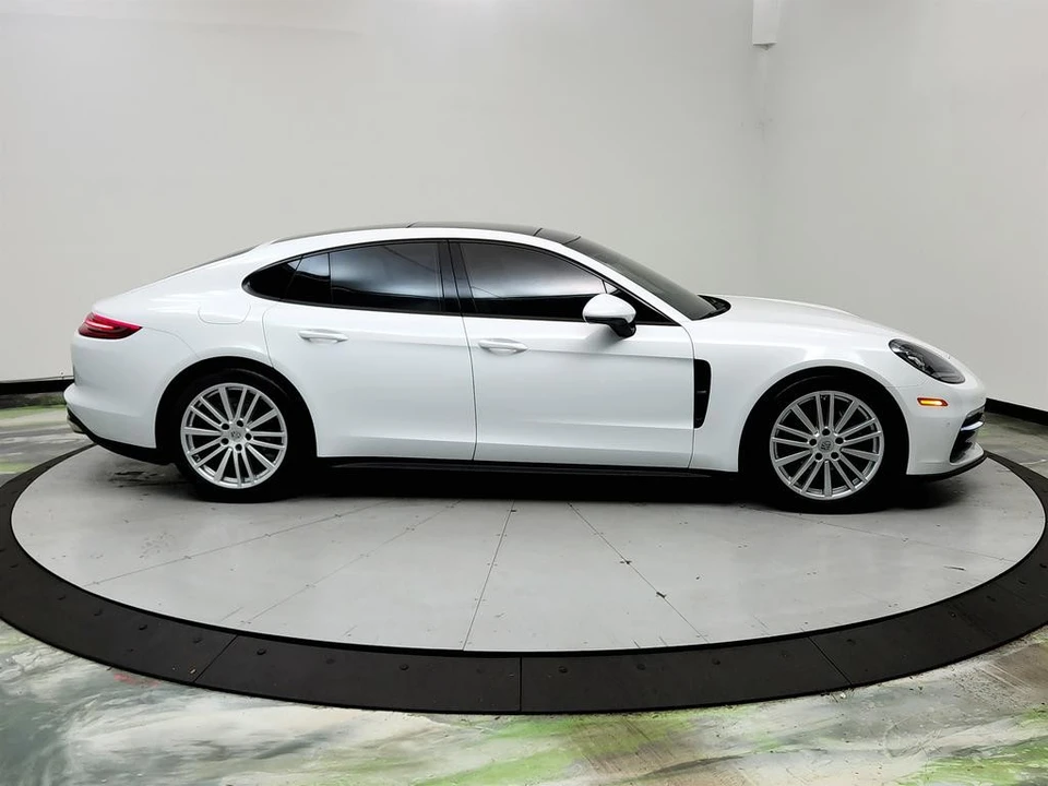 2018 Porsche 971 Panamera - Image 4 of 12