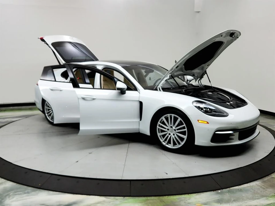2018 Porsche 971 Panamera - Image 10 of 12