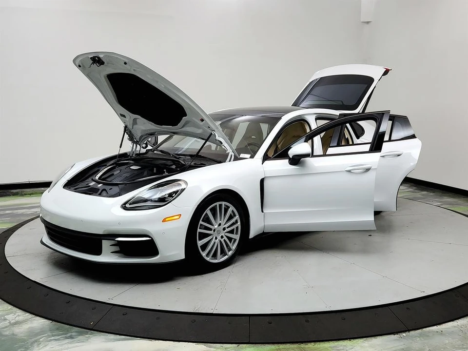 2018 Porsche 971 Panamera - Image 9 of 12