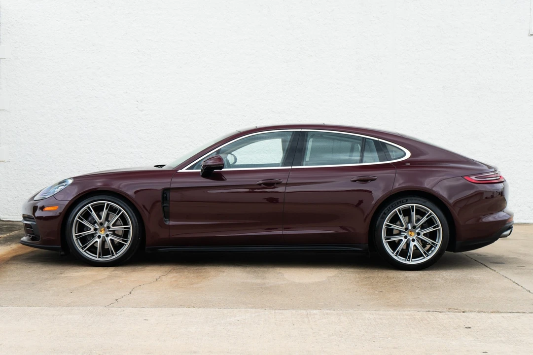 2018 Porsche 971 Panamera - Image 8 of 31