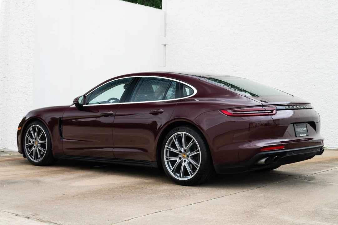 2018 Porsche 971 Panamera - Image 9 of 31