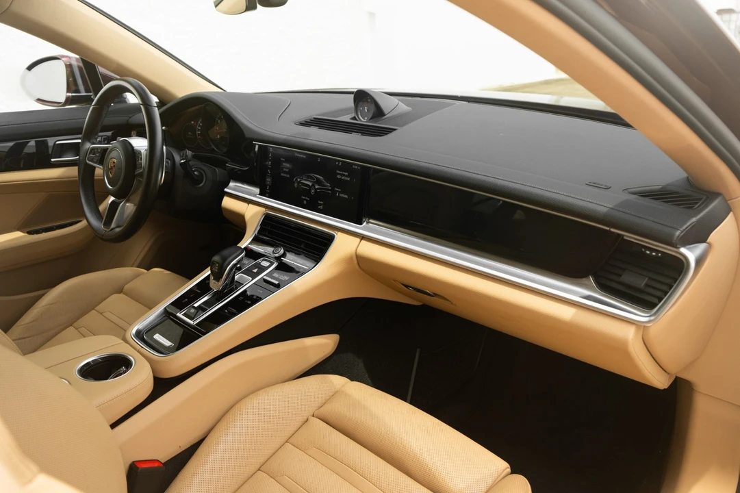 2018 Porsche 971 Panamera - Image 5 of 31